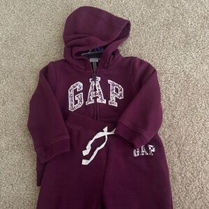 Gap hoodie and sweatpants